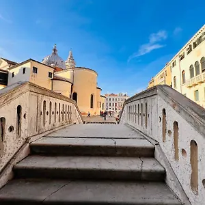 palazzo-malipiero.hotelinveneto.com/